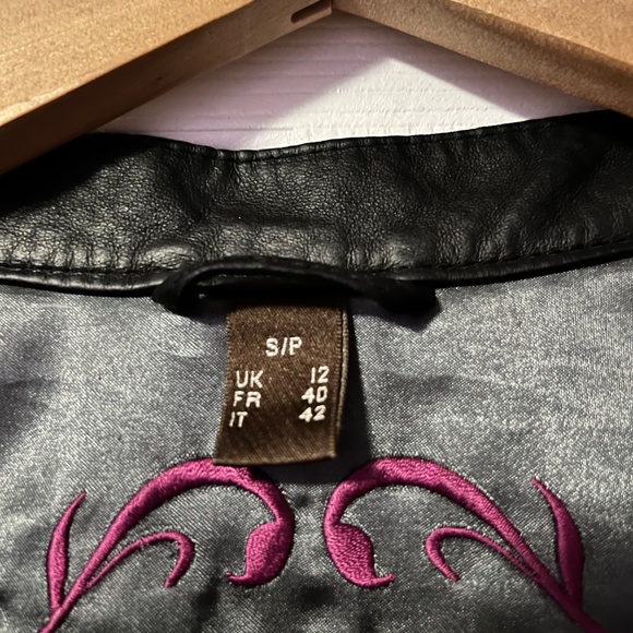 Moto Style Leather Jacket - Picture 7 of 8